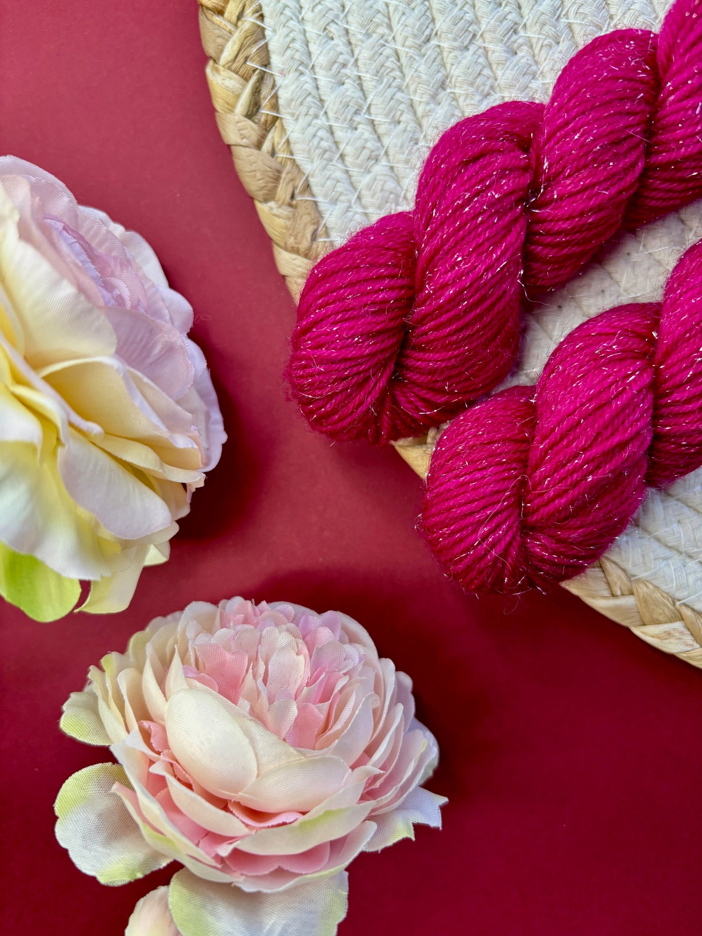 Laine pailletée fingering couleur pivoine