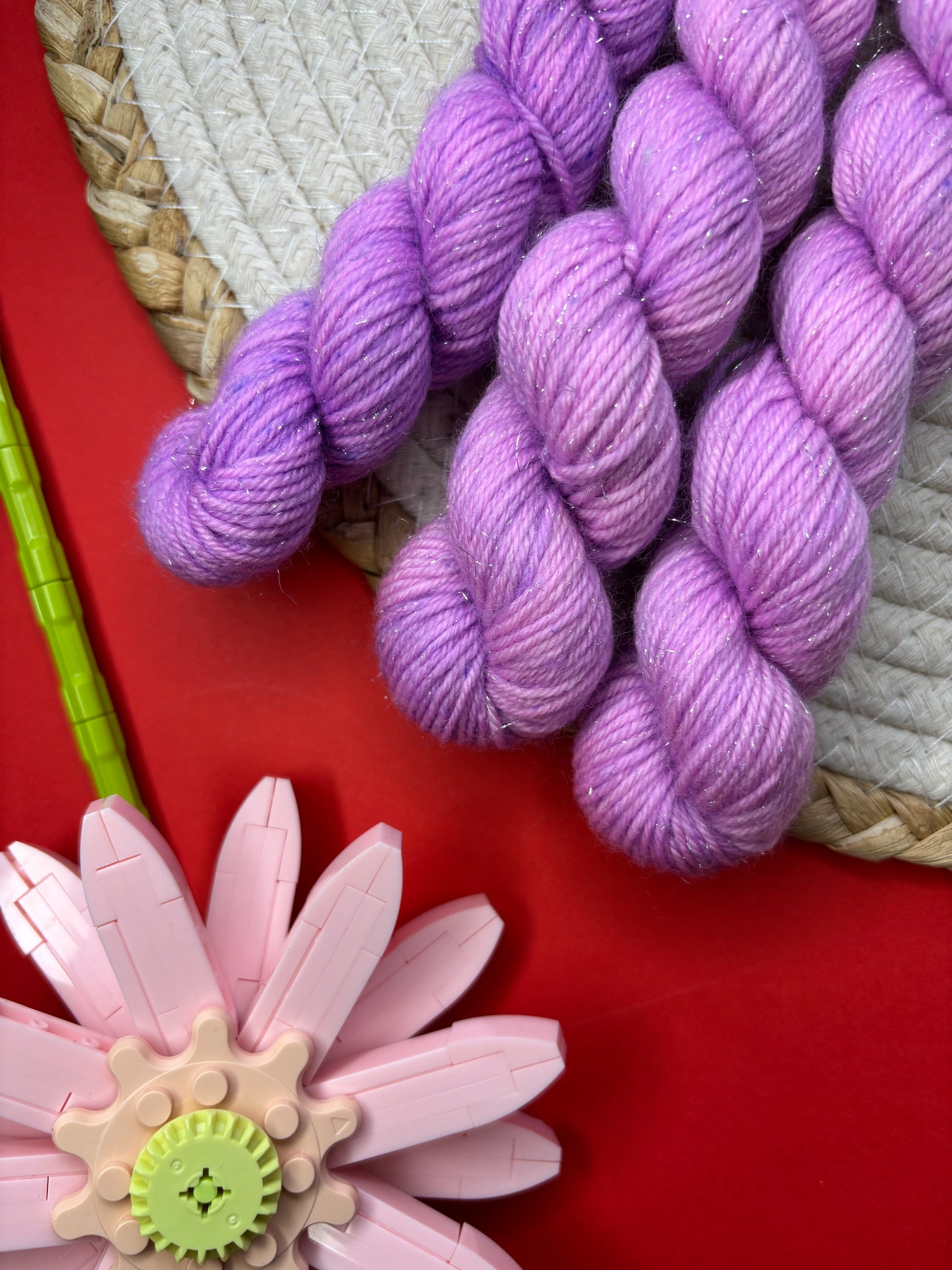 Laine pailletée fingering couleur parme