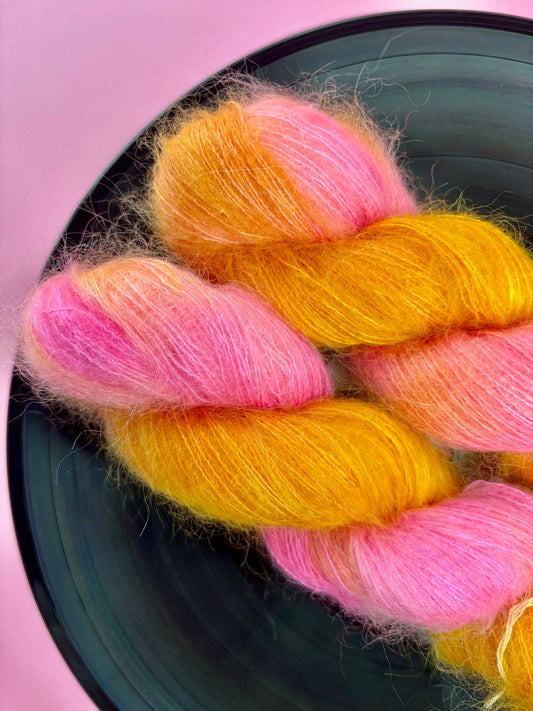 La Duchesse Peace & Love